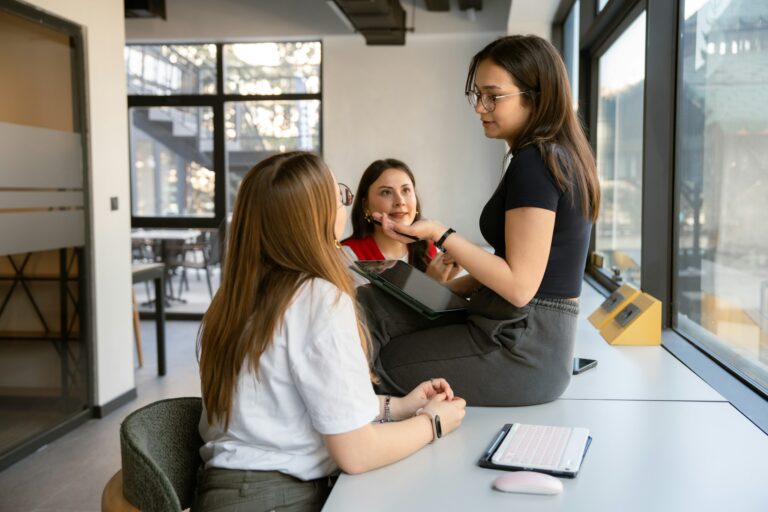 collegue-faux-gentil