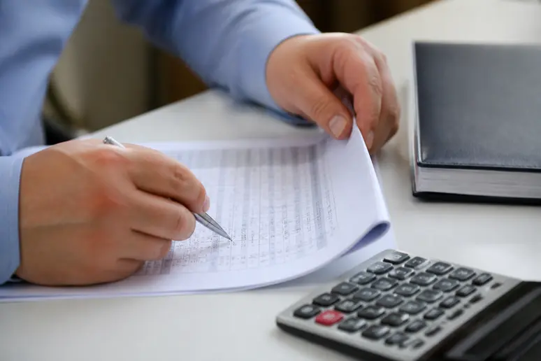 Calcul de la capitalisation et des intérêts sur un plan d'épargne logement plein